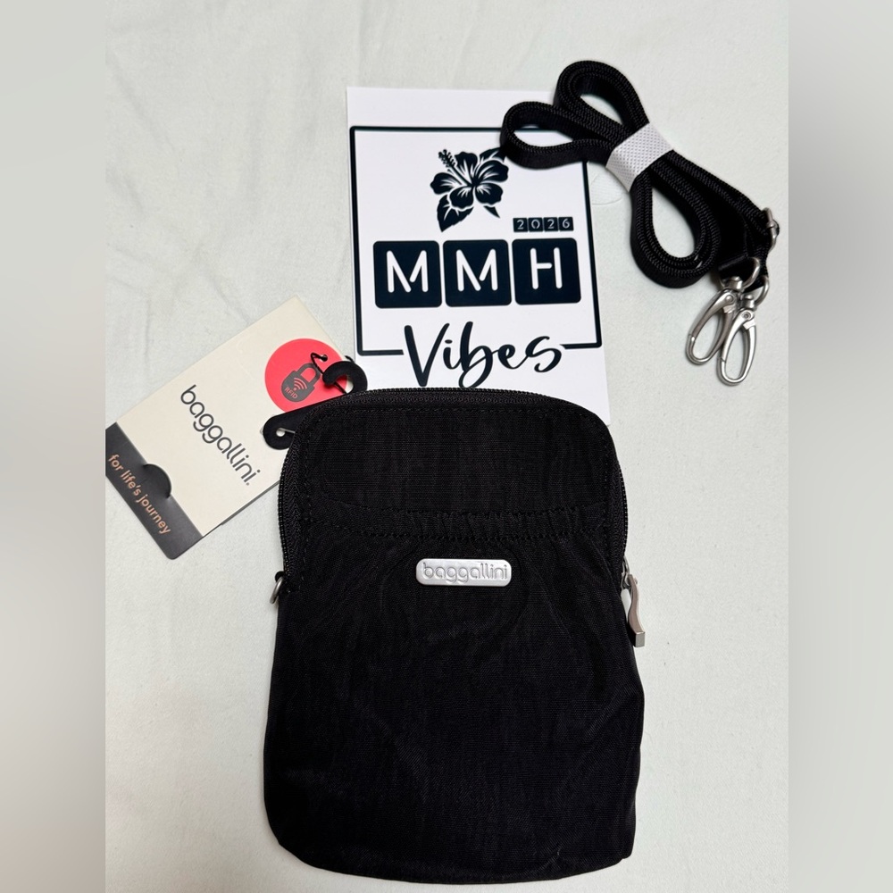 Baggallini Black Compact Belt Bag